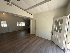 511 Harmons Way in San Marcos, TX - Building Photo - Building Photo