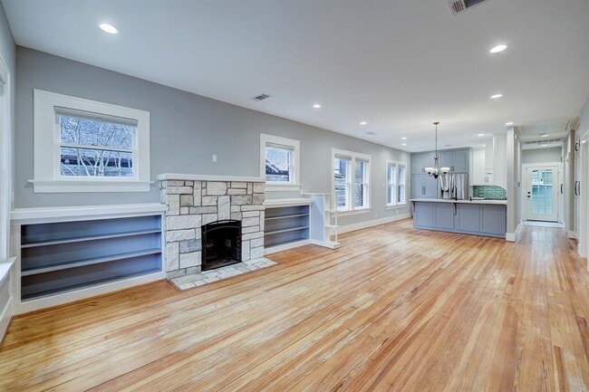 property at 2610 White Oak Dr