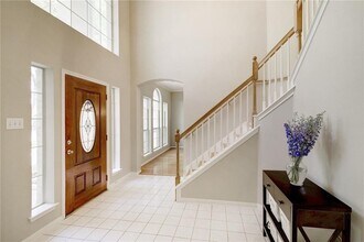 8101 Longdraw Dr in Round Rock, TX - Building Photo - Building Photo