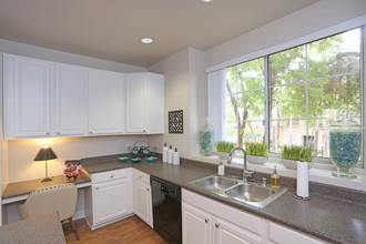 Palazzo Townhomes in Phoenix, AZ - Building Photo - Interior Photo