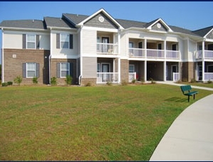 Meadows Gate in Jacksonville, NC - Foto de edificio