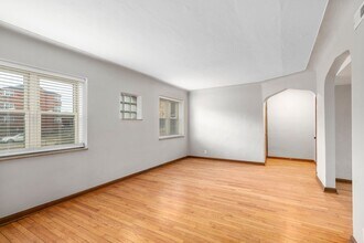 5823 Lindenwood Ave in St. Louis, MO - Building Photo - Building Photo