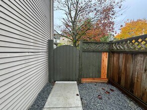 20220 Chigwell St in Maple Ridge, BC - Building Photo - Building Photo