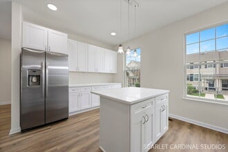 169 Lakeshore Dr in Oswego, IL - Building Photo - Building Photo