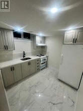 199 Brimorton Dr in Toronto, ON - Building Photo - Building Photo