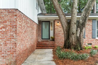 404 Stratford Dr in Summerville, SC - Building Photo - Building Photo