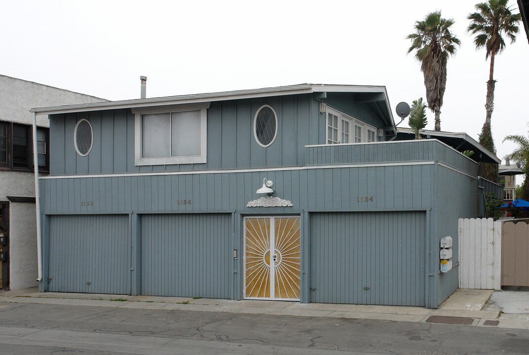 1134-1136 Hingman Ln in Ventura, CA - Building Photo