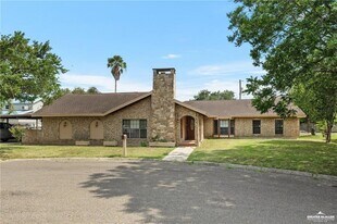 16 Stacie Ln in Mission, TX - Building Photo