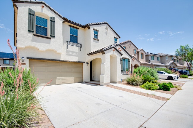 12038 W Briles Rd in Peoria, AZ - Building Photo - Building Photo