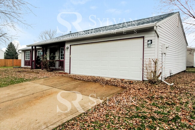2 Country Wood Ln in Whiteland, IN - Building Photo - Building Photo