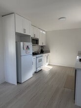 10356 Oro Vista Ave in Los Angeles, CA - Building Photo - Building Photo