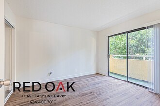 2724 Abbot Kinney Blvd, Unit 101 in Los Angeles, CA - Building Photo - Building Photo