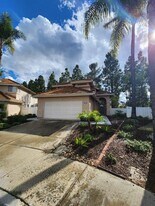 13453 Benbow Ct in San Diego, CA - Building Photo
