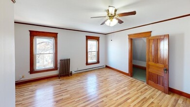 168 Oak St-Unit -3 in Gardner, MA - Foto de edificio - Building Photo