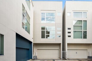 5632 Kiam St in Houston, TX - Building Photo