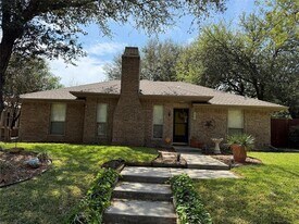 933 Tupelo Dr in Coppell, TX - Building Photo