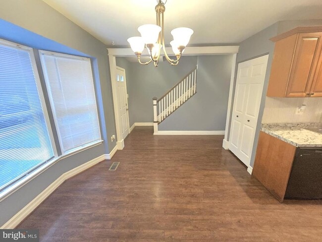 7655 Sherlock Ct in Pasadena, MD - Building Photo - Building Photo