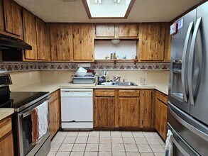 102 Stubblefield Dr in Elgin, TX - Building Photo - Building Photo