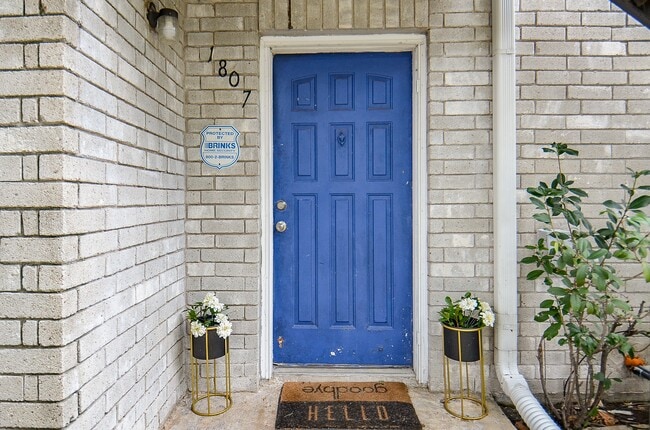 property at 9700 Leawood Blvd