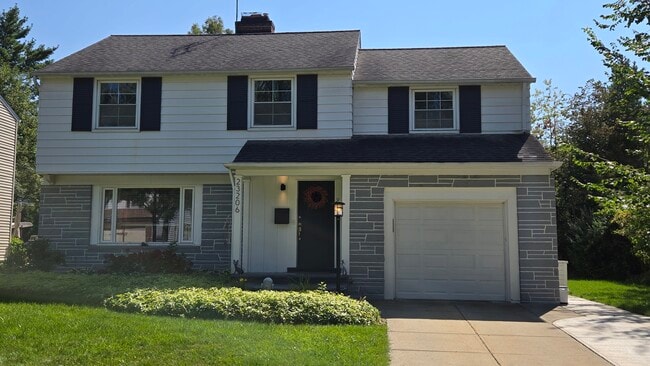 property at 23206 E Groveland Rd