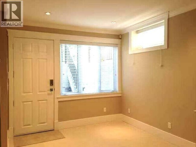 8XX W 61st Ave in Vancouver, BC - Building Photo - Building Photo