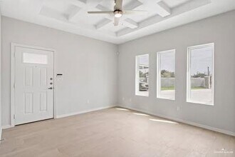 2901 W Driftwood St in Edinburg, TX - Building Photo - Building Photo