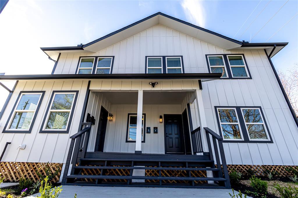 102 Marsden St Photo