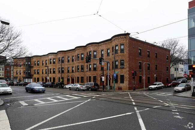 25 Wait St in Boston, MA - Foto de edificio - Building Photo