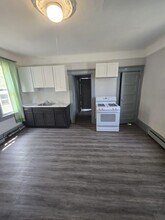 147 Bostwick Ave in Jersey City, NJ - Building Photo - Building Photo