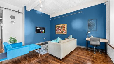 500 S Ervay St in Dallas, TX - Foto de edificio - Building Photo