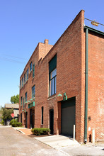 Lockerbie Flats in Indianapolis, IN - Foto de edificio - Building Photo