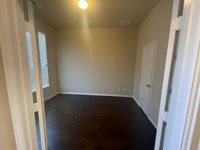 615 Raceland Rd in San Antonio, TX - Building Photo - Building Photo