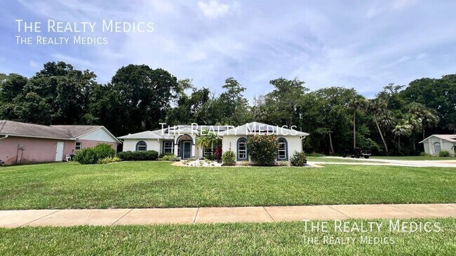 3769 Grove View Ln in Port Orange, FL - Foto de edificio - Building Photo