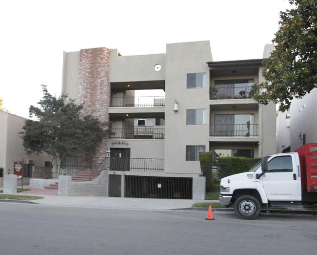 11941 Weddington St in Valley Village, CA - Building Photo - Building Photo