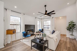 11703 Lochridge Dr in Austin, TX - Building Photo - Building Photo