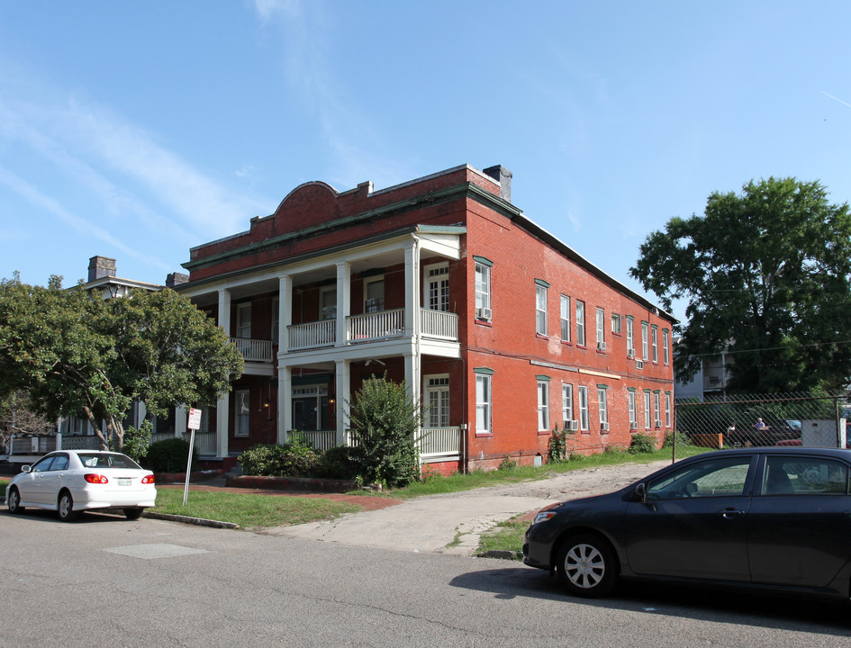 310 Bolton St in Savannah, GA - Building Photo