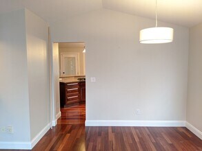 4703 Cypress Dr in Anacortes, WA - Building Photo - Building Photo