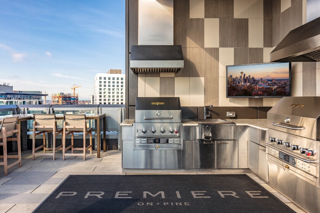 Premiere on Pine in Seattle, WA - Foto de edificio
