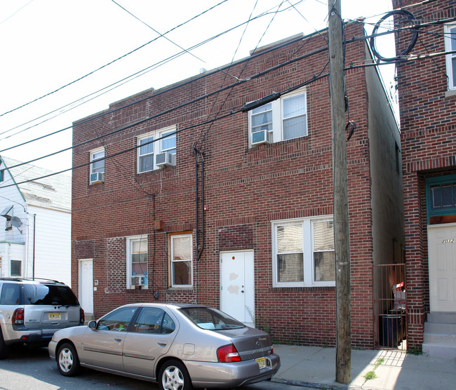 7016-7018 Madison St in Guttenberg, NJ - Building Photo - Building Photo