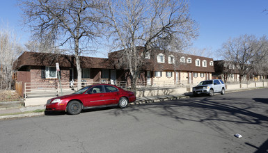 Gao Homes in Denver, CO - Foto de edificio - Building Photo