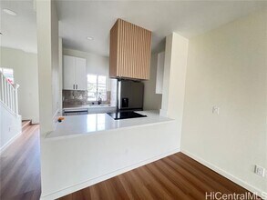 94-690-690 Lumiauau St in Waipahu, HI - Building Photo - Building Photo