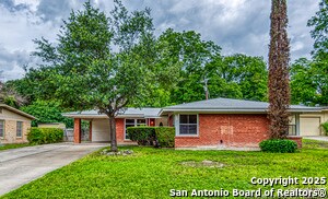 211 Green Meadow Blvd in San Antonio, TX - Building Photo - Building Photo