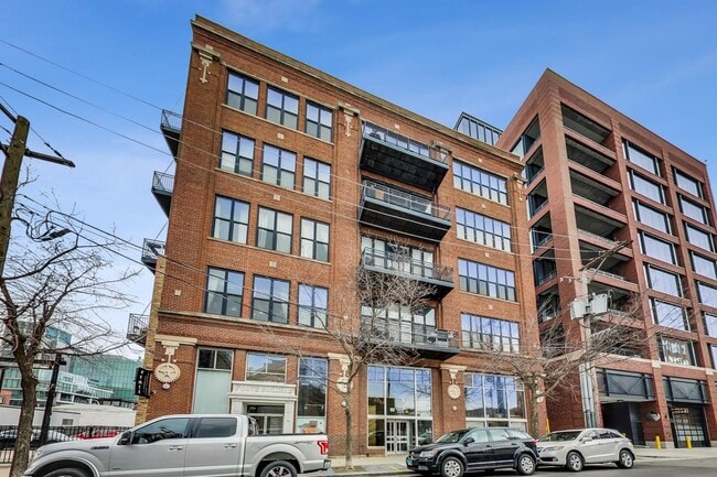 property at 215 N Aberdeen St