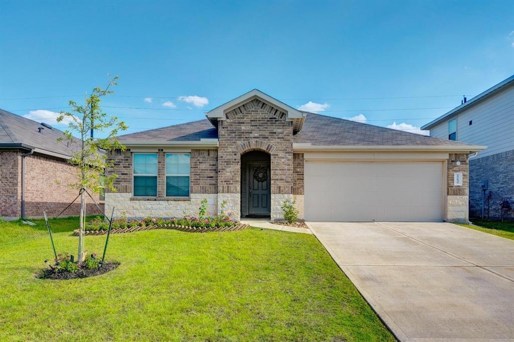 22635 Busalla Trail in Katy, TX - Building Photo