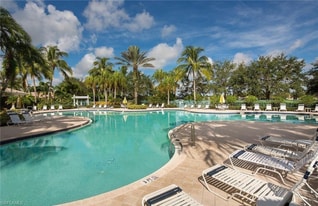 6065 Islandwalk Blvd in Naples, FL - Building Photo