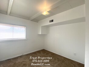 920 Texas Dr in Las Cruces, NM - Building Photo - Building Photo