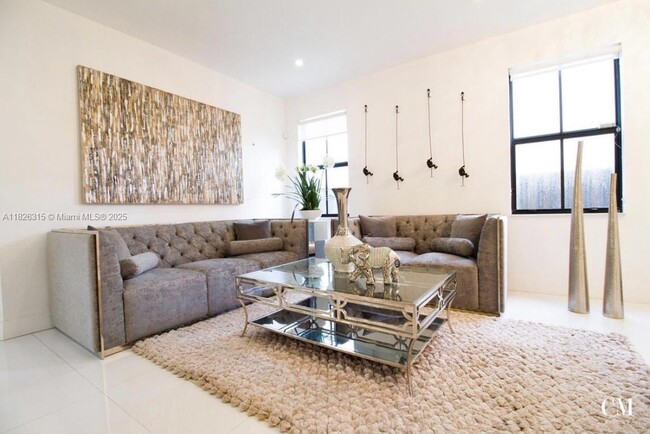 10067 NW 88th Terrace in Doral, FL - Building Photo - Building Photo