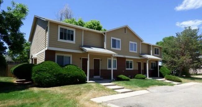 property at 725 Aztec Dr