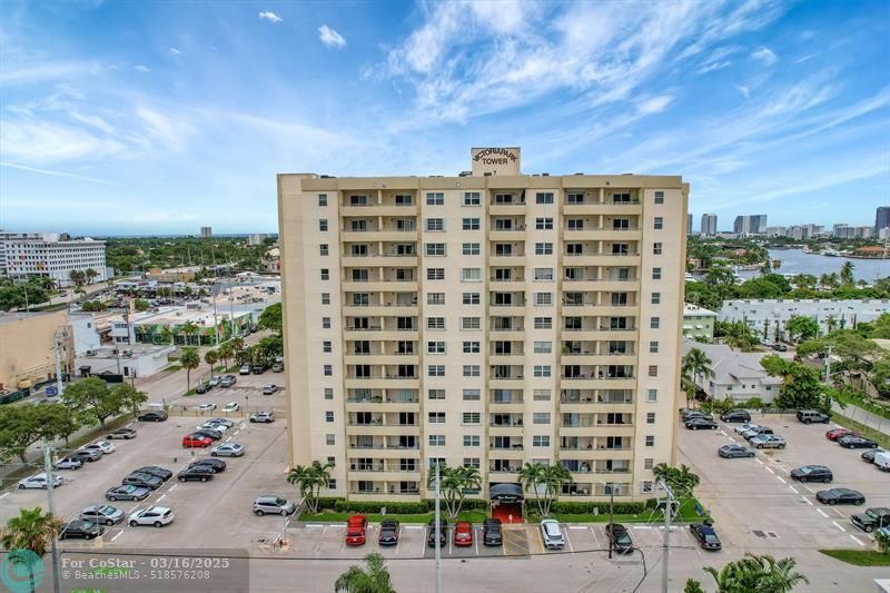 900 NE 18th Ave in Fort Lauderdale, FL - Building Photo