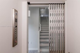 4714 NW 84th Ct in Doral, FL - Building Photo - Building Photo